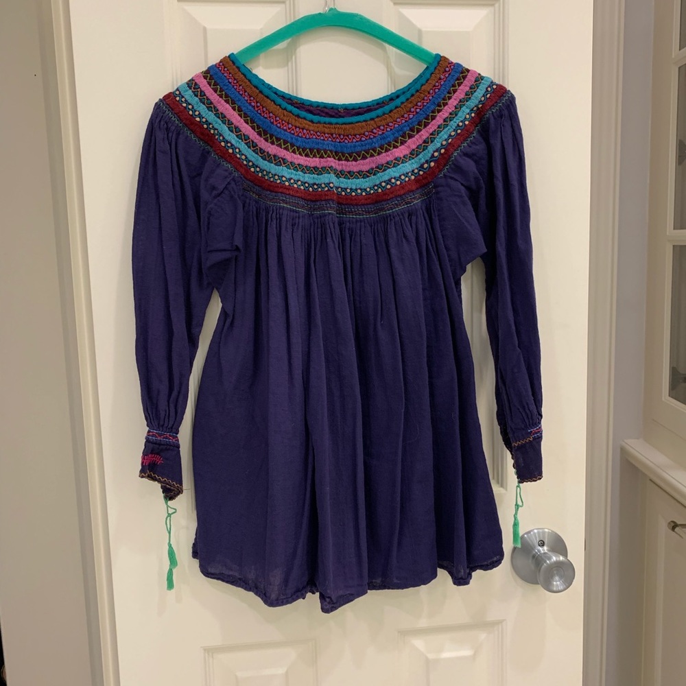 Mexican Hand Embroidered top. Size S
